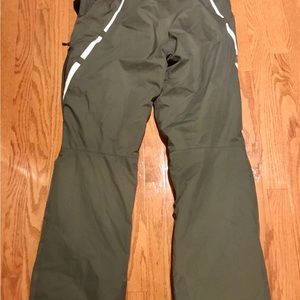 Rossignol Mens medium ski pants. Army green